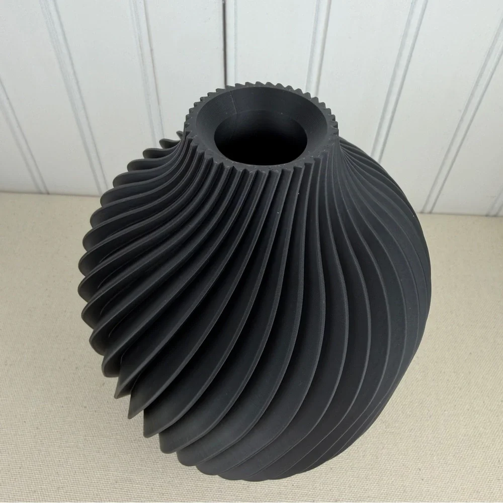 Unique Spiral Modern Flower Vase, The Kivan Vase, Plant Lover